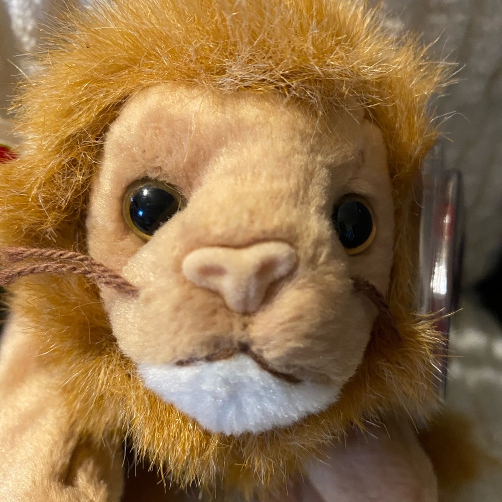 **Tag Error**Ty Vintage Retired Beanie Baby, Roary the Lion